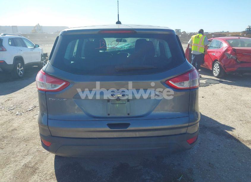 Photo 16 of 2014 Ford Escape S (VIN 1FMCU0F77EUD31269)