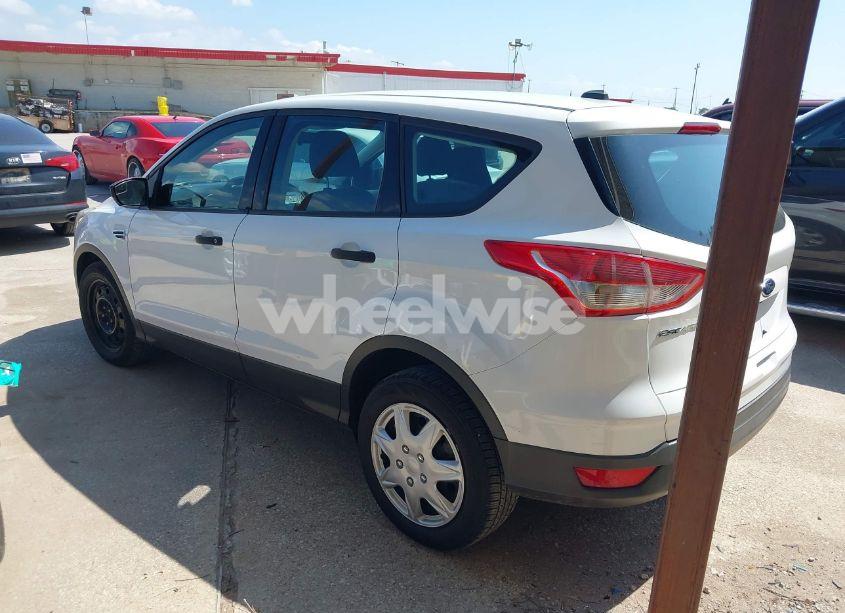 Photo 3 of 2014 Ford Escape S (VIN 1FMCU0F77EUD72033)