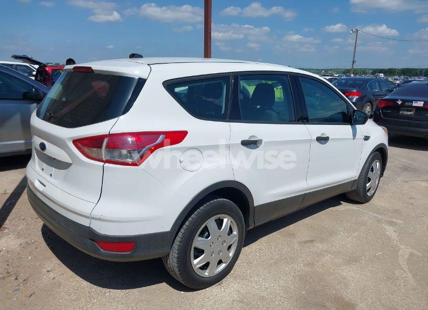 Photo 4 of 2014 Ford Escape S (VIN 1FMCU0F77EUD72033)