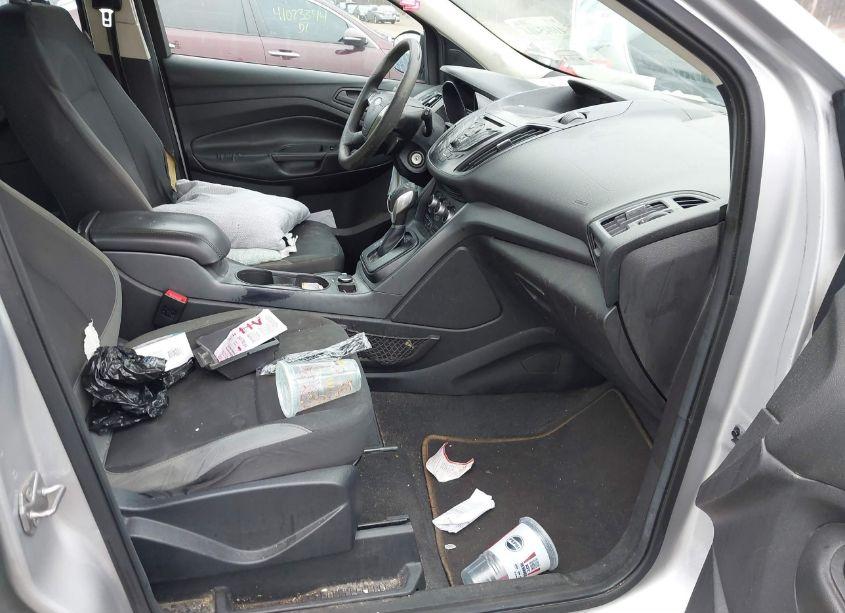 Photo 5 of 2014 Ford Escape S (VIN 1FMCU0F77EUD98311)