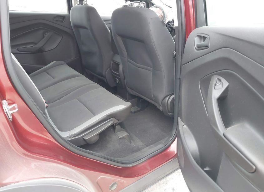 Photo 8 of 2015 Ford Escape S (VIN 1FMCU0F77FUA15730)