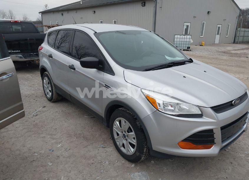 2015 Ford Escape S (VIN 1FMCU0F77FUA77063) main photo