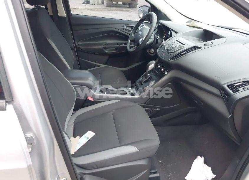 Photo 5 of 2015 Ford Escape S (VIN 1FMCU0F77FUA77063)