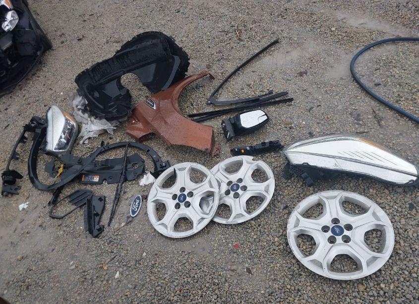 Photo 11 of 2017 Ford Escape S (VIN 1FMCU0F77HUB27995)