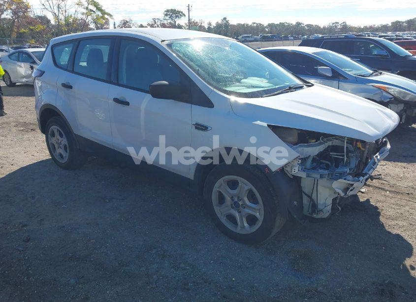 2017 Ford Escape S (VIN 1FMCU0F77HUE30291) main photo