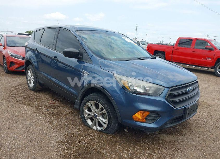 Photo 6 of 2018 Ford Escape S (VIN 1FMCU0F77JUA91134)