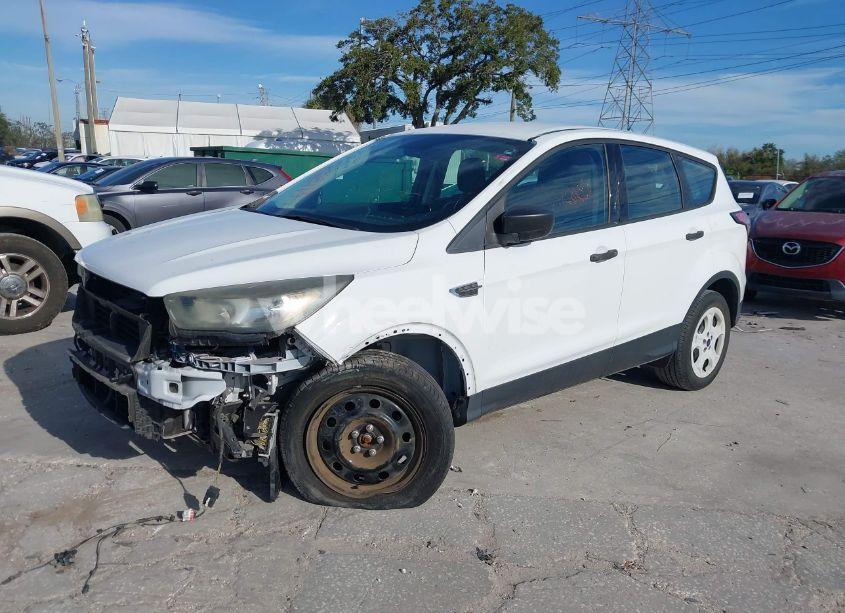 Photo 2 of 2018 Ford Escape S (VIN 1FMCU0F77JUB04822)