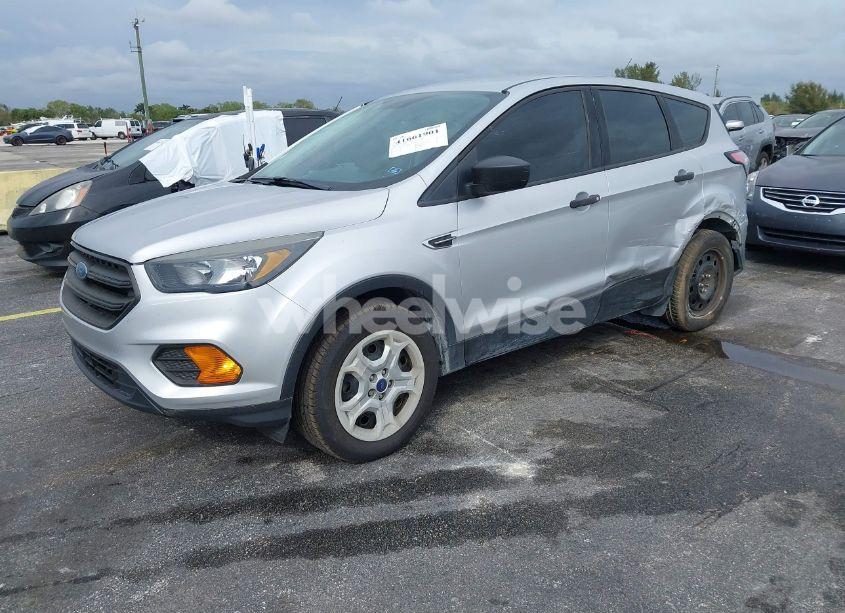 Photo 2 of 2018 Ford Escape S (VIN 1FMCU0F77JUB53633)