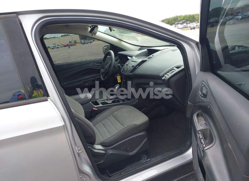 Photo 5 of 2018 Ford Escape S (VIN 1FMCU0F77JUB53633)