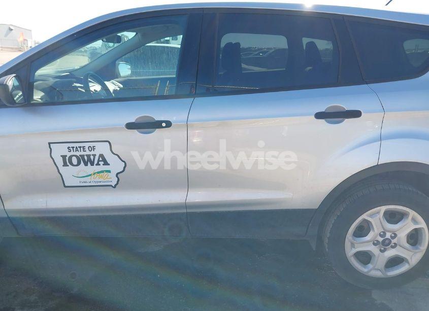 Photo 14 of 2018 Ford Escape S (VIN 1FMCU0F77JUB76409)