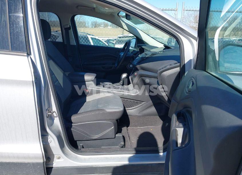 Photo 5 of 2018 Ford Escape S (VIN 1FMCU0F77JUB76409)