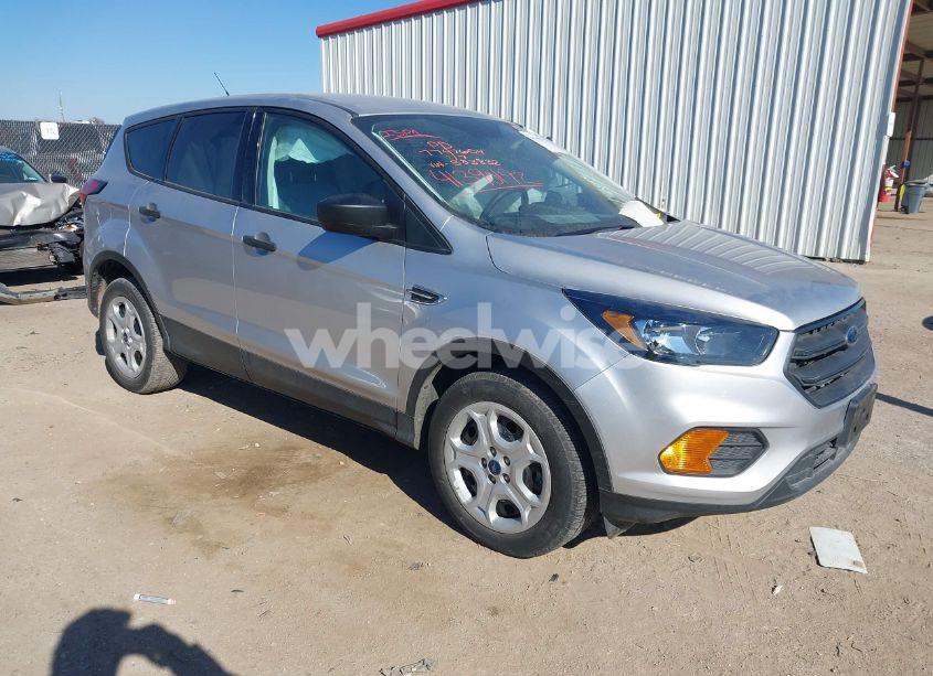 2019 Ford Escape S (VIN 1FMCU0F77KUB83832) main photo