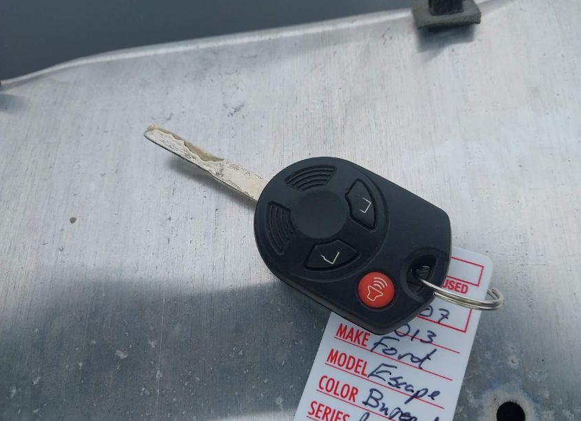 Photo 11 of 2013 Ford Escape S (VIN 1FMCU0F78DUA85220)