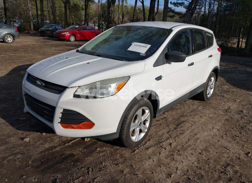 Photo 2 of 2013 Ford Escape S (VIN 1FMCU0F78DUB32388)