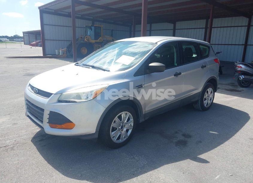 Photo 2 of 2013 Ford Escape S (VIN 1FMCU0F78DUB43763)