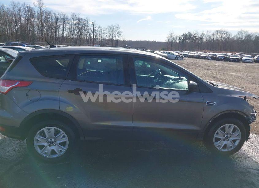 Photo 14 of 2013 Ford Escape S (VIN 1FMCU0F78DUD35412)