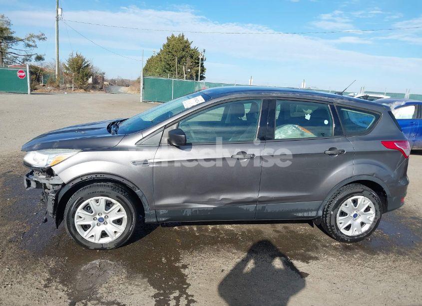Photo 15 of 2013 Ford Escape S (VIN 1FMCU0F78DUD35412)