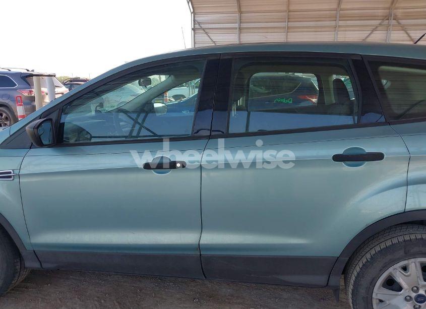 Photo 15 of 2013 Ford Escape S (VIN 1FMCU0F78DUD68779)