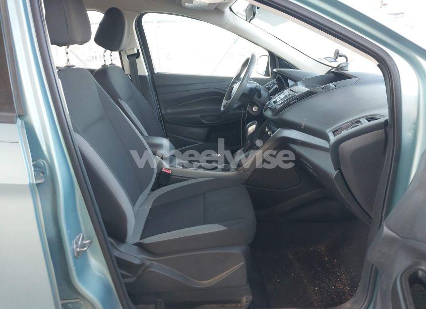 Photo 5 of 2013 Ford Escape S (VIN 1FMCU0F78DUD68779)