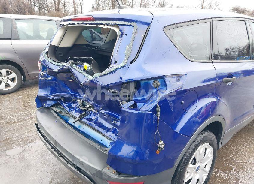 Photo 18 of 2014 Ford Escape S (VIN 1FMCU0F78EUE41747)