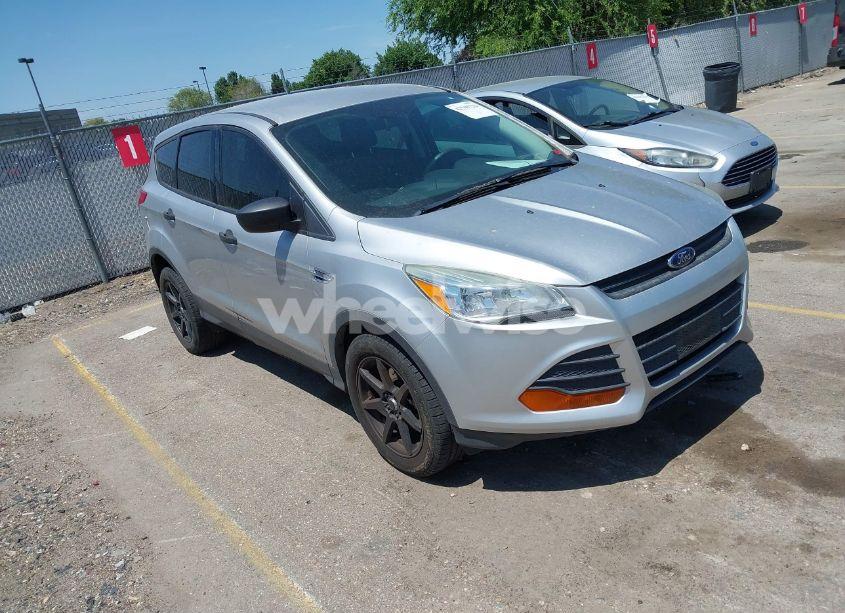 2015 Ford Escape S (VIN 1FMCU0F78FUA25327) main photo