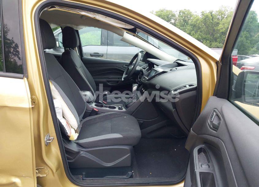 Photo 5 of 2015 Ford Escape S (VIN 1FMCU0F78FUA42354)