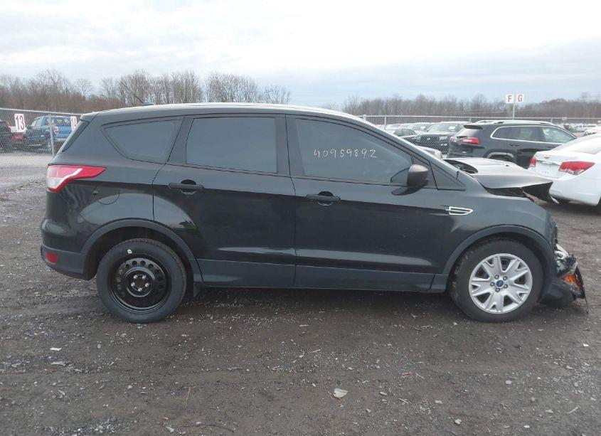 Photo 13 of 2015 Ford Escape S (VIN 1FMCU0F78FUB70173)