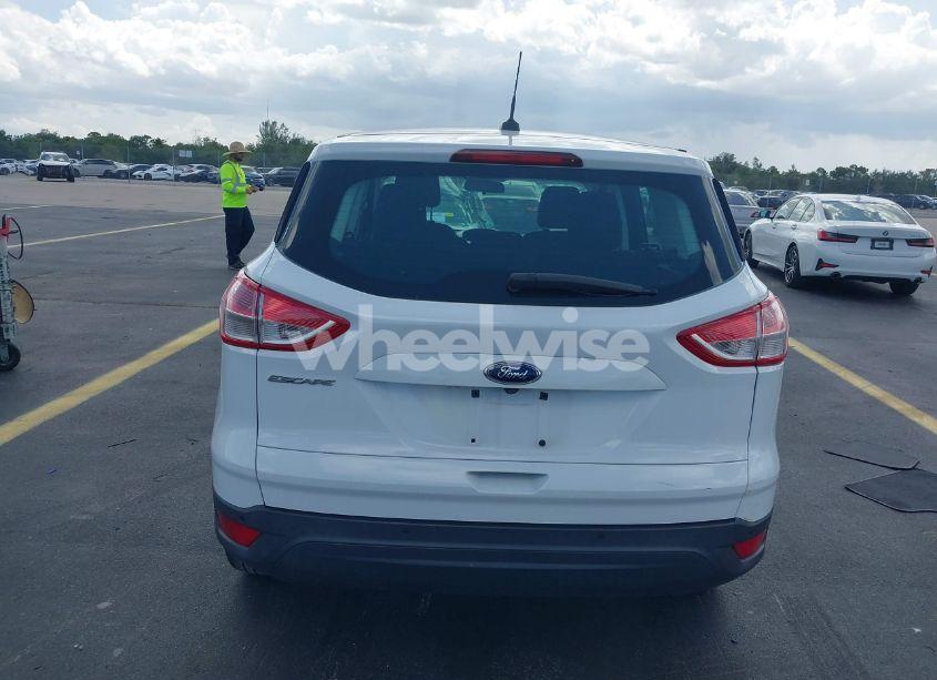 Photo 17 of 2016 Ford Escape S (VIN 1FMCU0F78GUA55333)