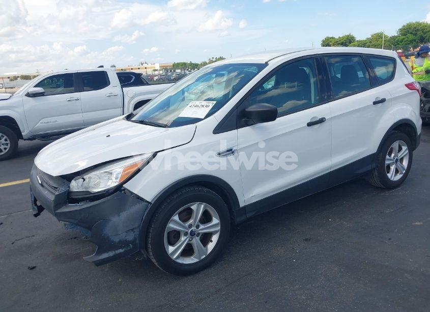 Photo 2 of 2016 Ford Escape S (VIN 1FMCU0F78GUA55333)
