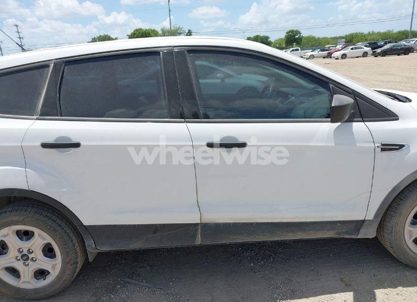 Photo 13 of 2017 Ford Escape S (VIN 1FMCU0F78HUA60985)