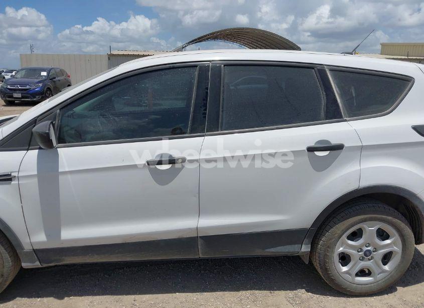 Photo 14 of 2017 Ford Escape S (VIN 1FMCU0F78HUA60985)