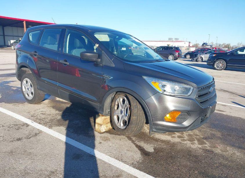 2017 Ford Escape S (VIN 1FMCU0F78HUB38410) main photo