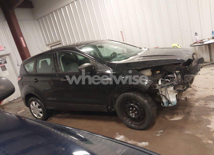 Photo 13 of 2017 Ford Escape (VIN 1FMCU0F78HUC61950)