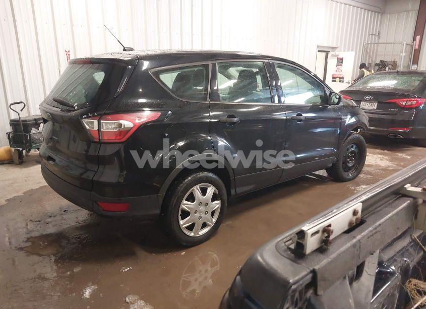 Photo 4 of 2017 Ford Escape (VIN 1FMCU0F78HUC61950)