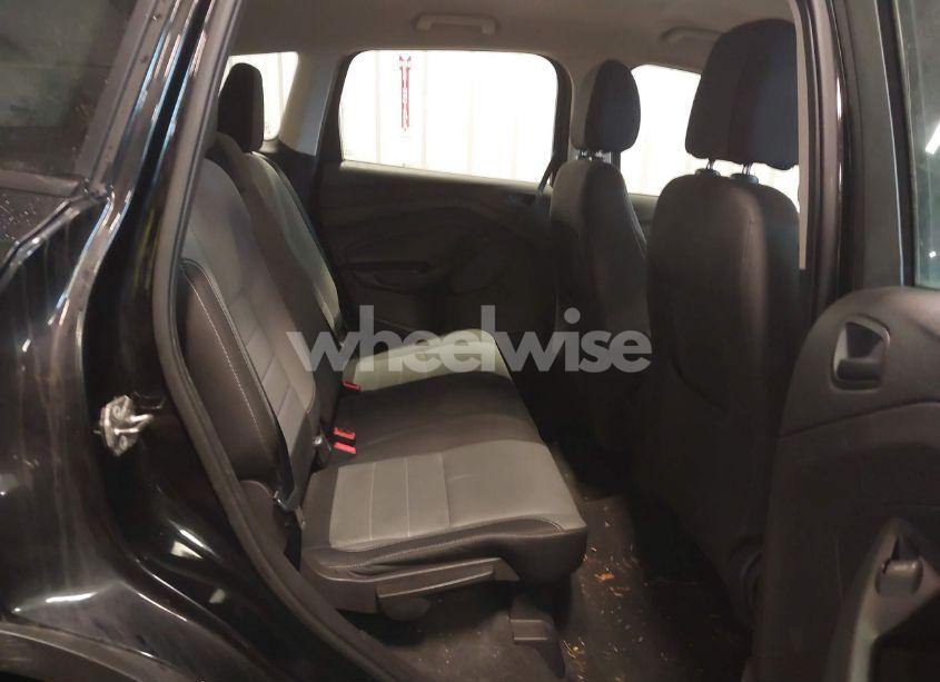 Photo 8 of 2017 Ford Escape (VIN 1FMCU0F78HUC61950)