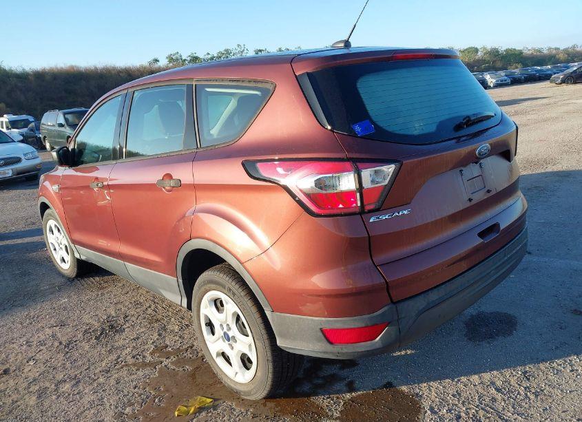Photo 3 of 2018 Ford Escape S (VIN 1FMCU0F78JUA07113)