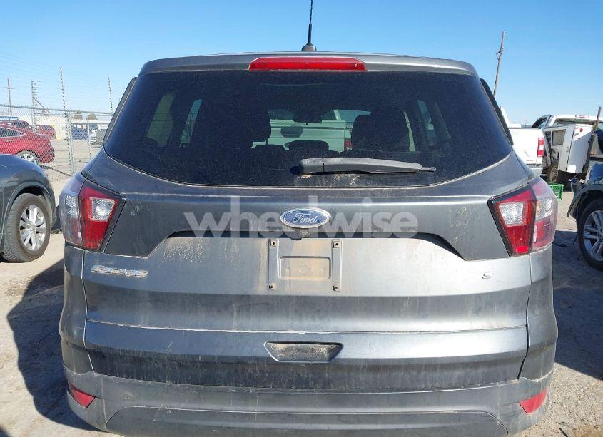 Photo 17 of 2018 Ford Escape S (VIN 1FMCU0F78JUC59234)