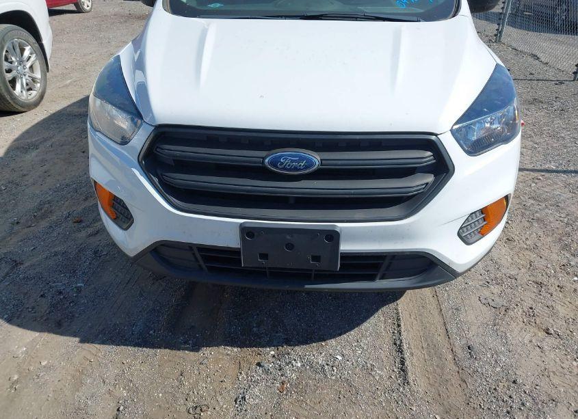 Photo 13 of 2018 Ford Escape S (VIN 1FMCU0F78JUC94856)