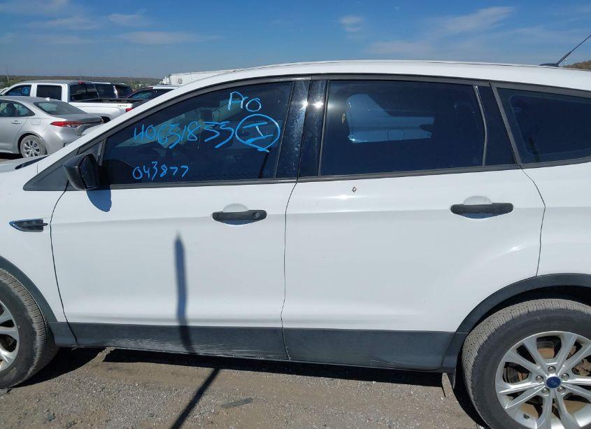 Photo 15 of 2018 Ford Escape S (VIN 1FMCU0F78JUC94856)