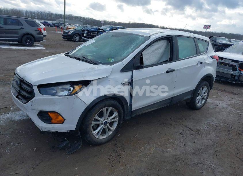 Photo 2 of 2019 Ford Escape S (VIN 1FMCU0F78KUA39819)