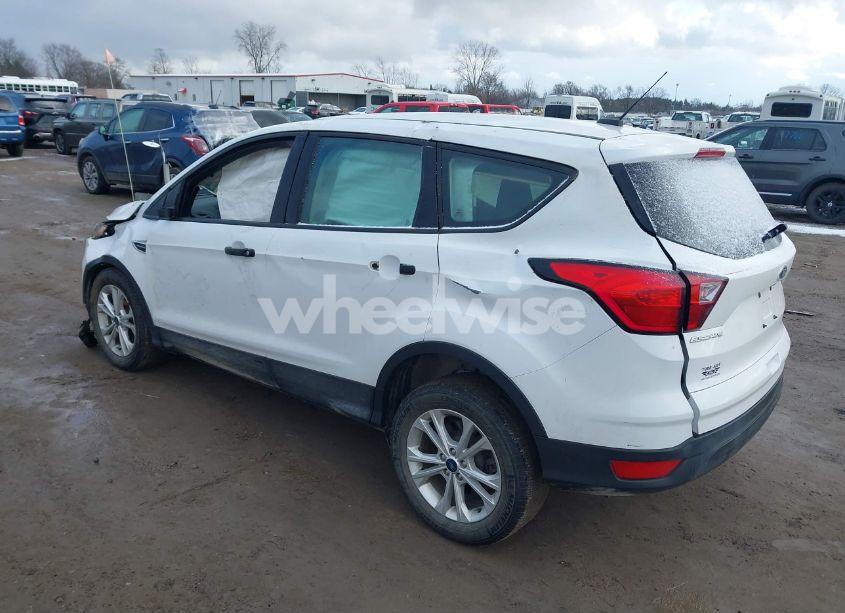 Photo 3 of 2019 Ford Escape S (VIN 1FMCU0F78KUA39819)