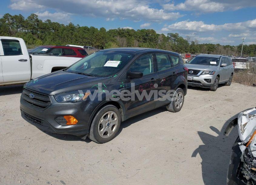 Photo 2 of 2019 Ford Escape S (VIN 1FMCU0F78KUA49721)
