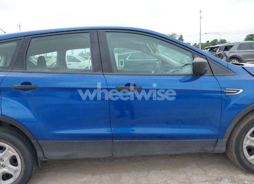 Photo 13 of 2019 Ford Escape S (VIN 1FMCU0F78KUB26300)