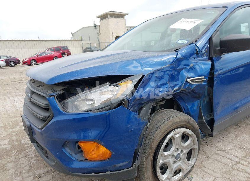 Photo 6 of 2019 Ford Escape S (VIN 1FMCU0F78KUB26300)