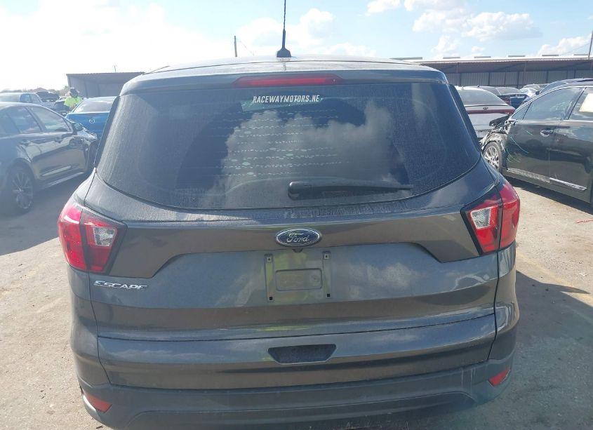 Photo 17 of 2019 Ford Escape S (VIN 1FMCU0F78KUC52270)