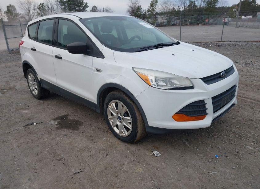 2013 Ford Escape S (VIN 1FMCU0F79DUA23793) main photo