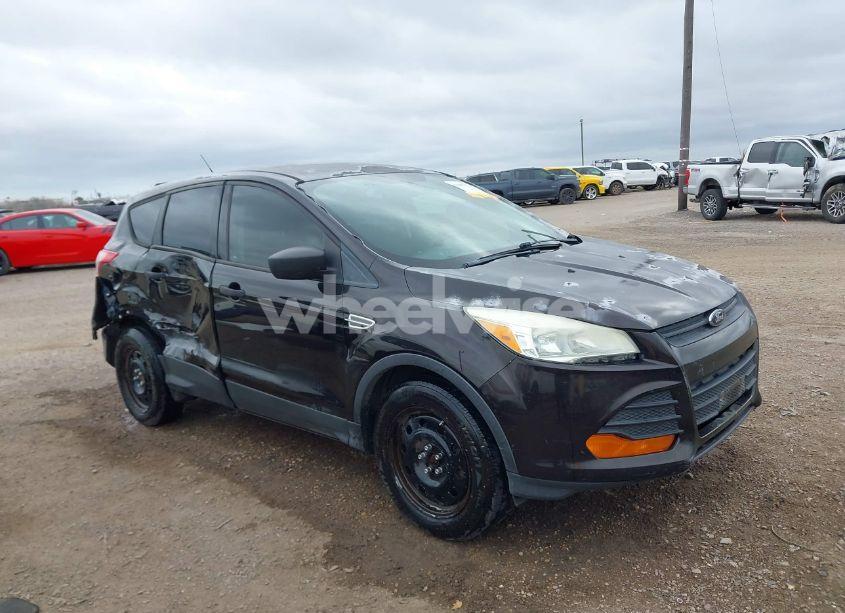 Photo 13 of 2013 Ford Escape S (VIN 1FMCU0F79DUB00212)