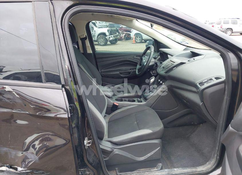 Photo 5 of 2013 Ford Escape S (VIN 1FMCU0F79DUB00212)