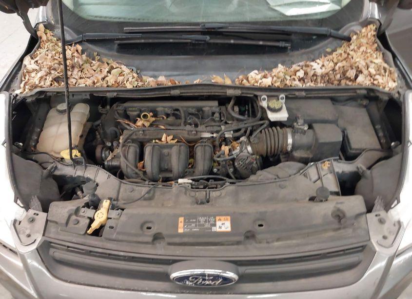 Photo 10 of 2013 Ford Escape S (VIN 1FMCU0F79DUB41004)