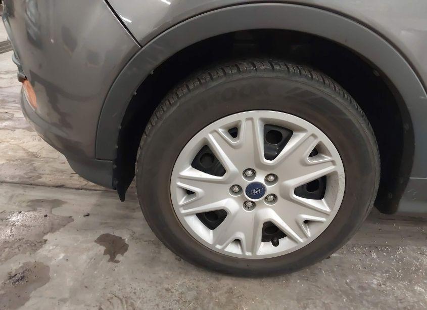 Photo 12 of 2013 Ford Escape S (VIN 1FMCU0F79DUB41004)